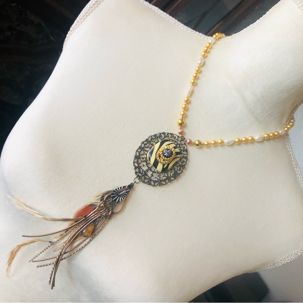 Handcrafted repurpose freshwater pearl feather claw Czech glass Pearl necklace